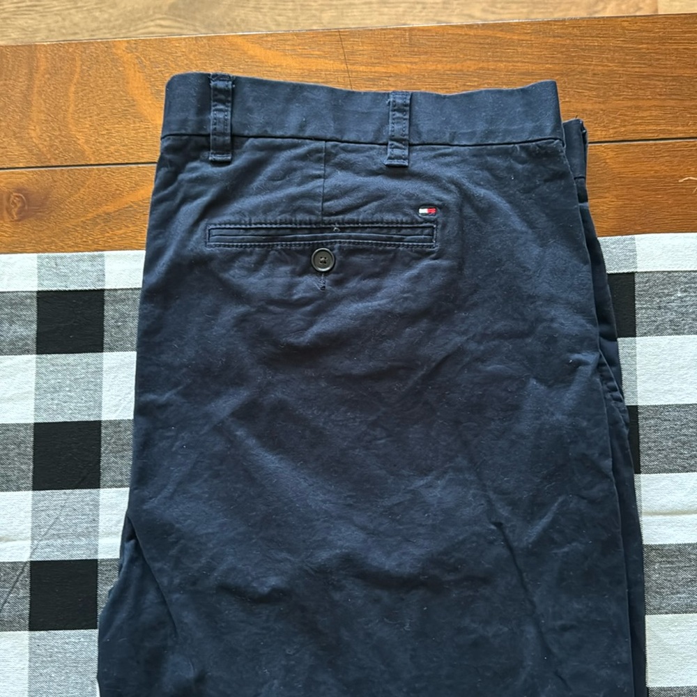Tommy Hilfiger navy khaki pants